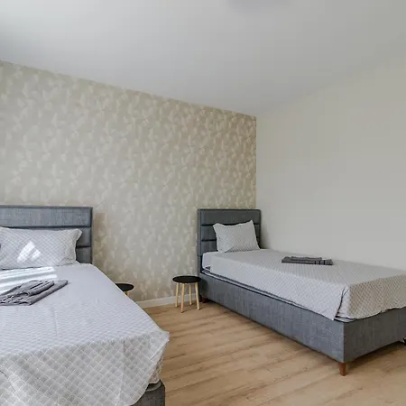 Luxury Oasis Near The Sea Apartment Varna